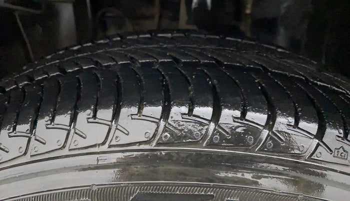 2018 Datsun Go Plus T (O), Petrol, Manual, 41,122 km, Left Front Tyre Tread