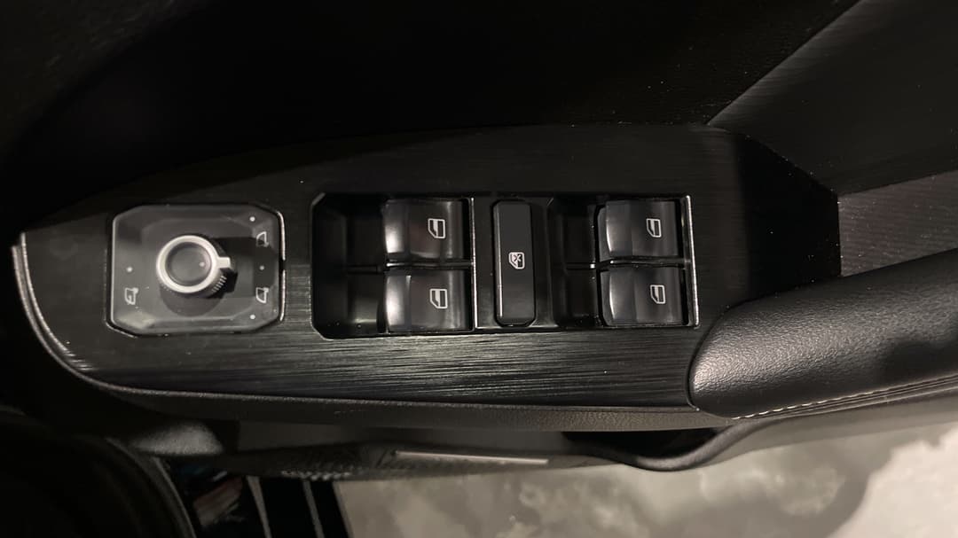 2021 GWM Haval Jolion Lux, Automatic, 111620 km, Drivers Side Door Panel Controls