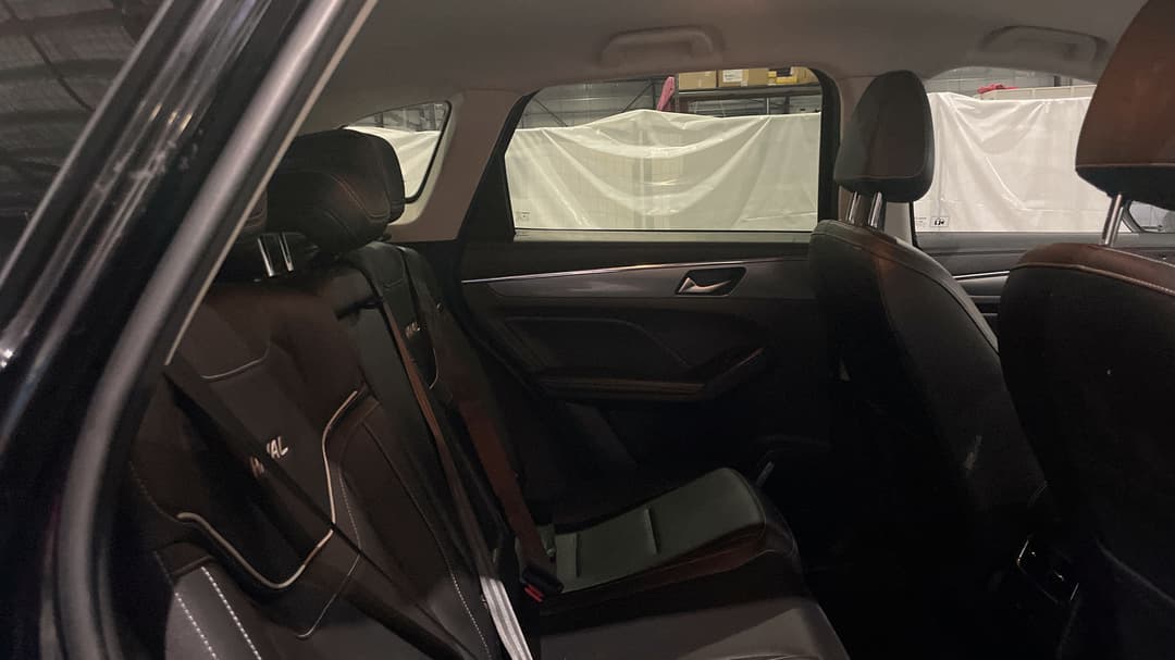 2021 GWM Haval Jolion Lux, Automatic, 111620 km, Right Side Rear Door Cabin View