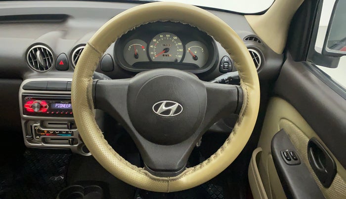 2011 Hyundai Santro Xing GL PLUS, Petrol, Manual, 17,053 km, Steering Wheel Close Up