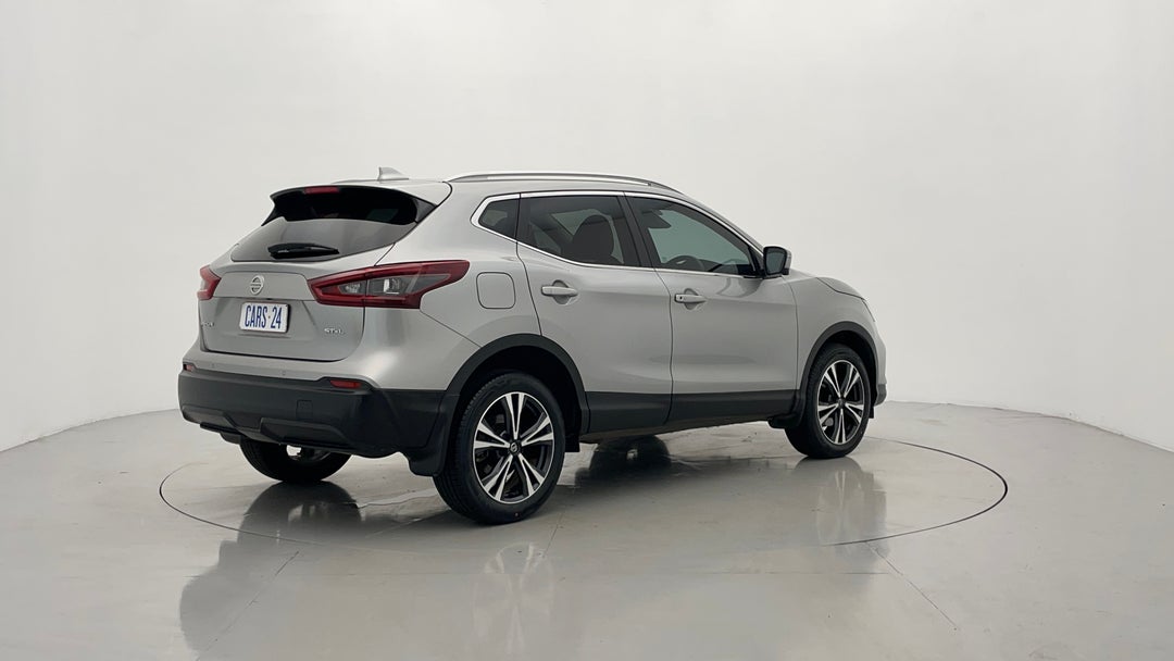 Right Back Diagonal (45- Degree) View