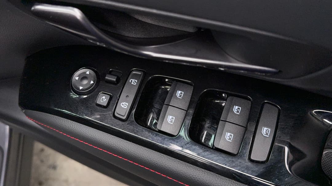 2023 Hyundai Tucson Highlander N Line (AWD) No Srf, Automatic, 54864 km, Drivers Side Door Panel Controls