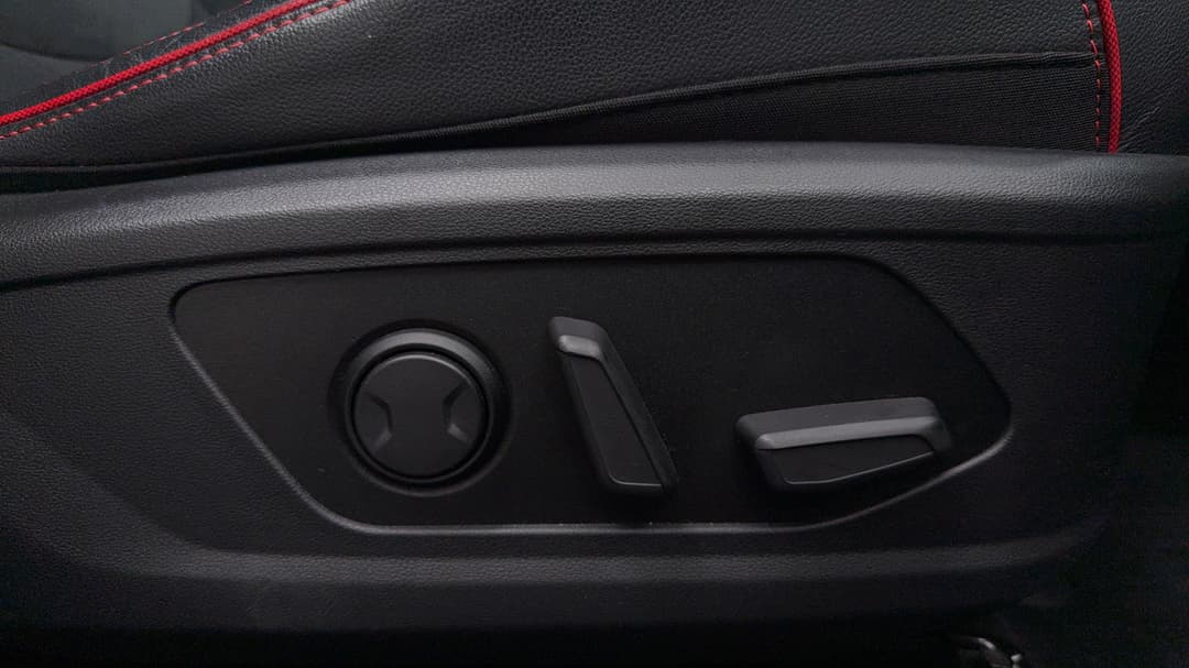 2023 Hyundai Tucson Highlander N Line (AWD) No Srf, Automatic, 54864 km, Drivers Side Adjustment Panel