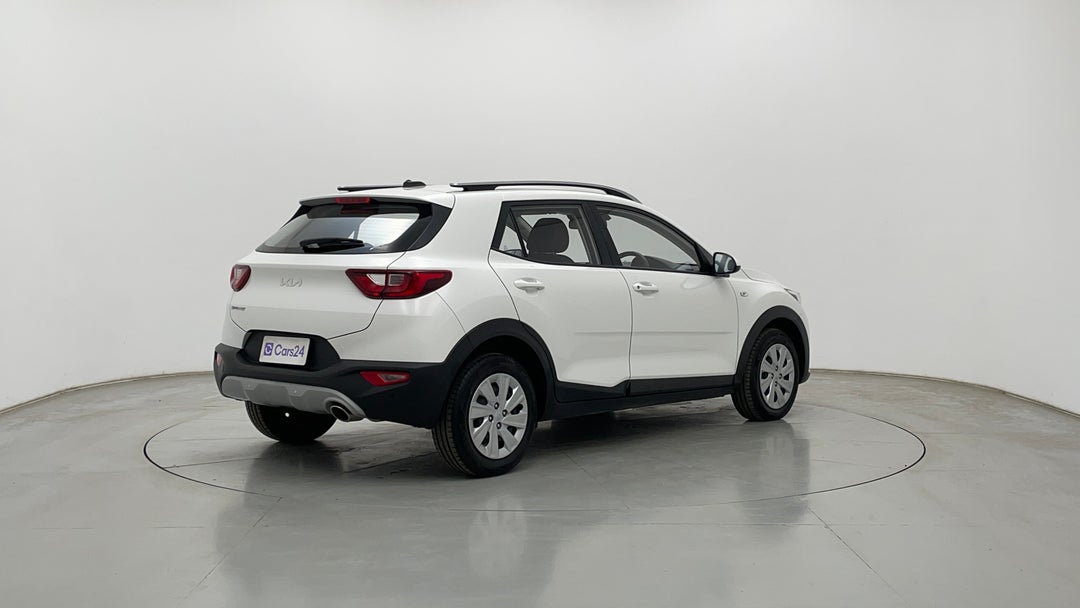 Right Back Diagonal (45- Degree) View