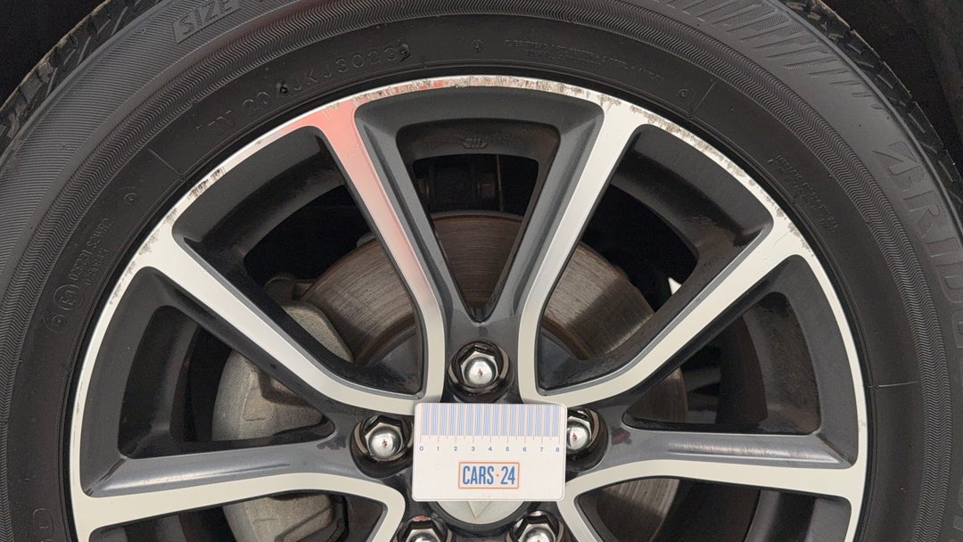 Wheels Rim Front LHS Gutter Rash