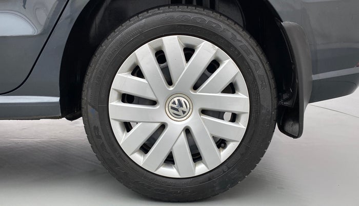 2017 Volkswagen Ameo COMFORTLINE 1.2, Petrol, Manual, 30,276 km, Left Rear Wheel