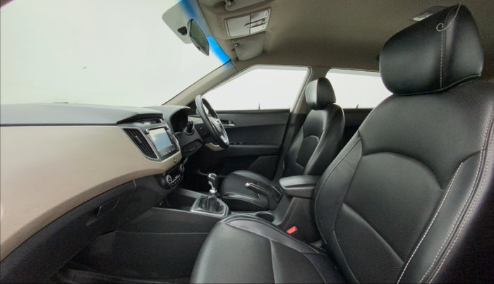 2016 Hyundai Creta SX PLUS 1.6 PETROL, Petrol, Manual, 91,001 km, Right Side Front Door Cabin