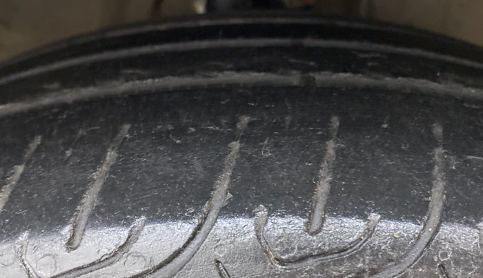 2016 Honda City VX (O) PETROL, Petrol, Manual, 95,554 km, Right Front Tyre Tread