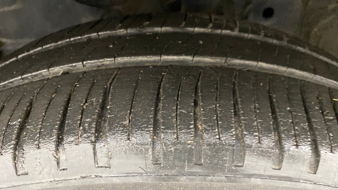 Left Front Tyre Tread