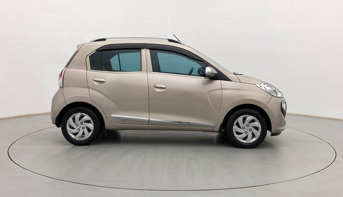 2019 Hyundai NEW SANTRO SPORTZ CNG, CNG, Manual, 58,031 km, Right Side View