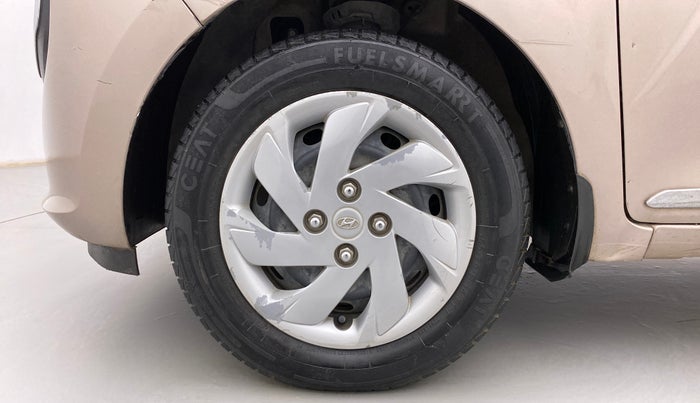2019 Hyundai NEW SANTRO SPORTZ CNG, CNG, Manual, 58,031 km, Left Front Wheel