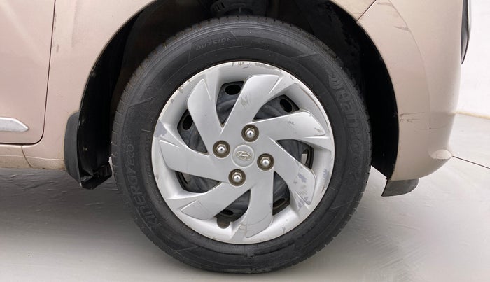 2019 Hyundai NEW SANTRO SPORTZ CNG, CNG, Manual, 58,031 km, Right Front Wheel