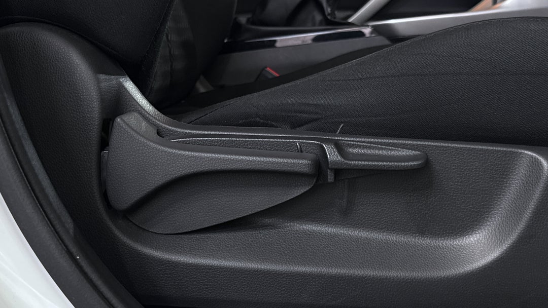 2023 Mitsubishi Eclipse Cross Es (2WD), Automatic, 39748 km, Drivers Side Adjustment Panel