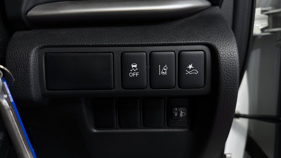 2023 Mitsubishi Eclipse Cross Es (2WD), Automatic, 39748 km, Utility Switches/Buttons