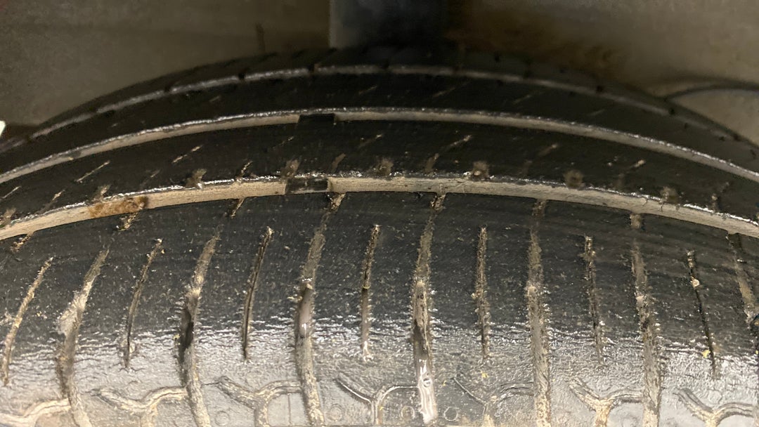 Right Rear Tyre Tread