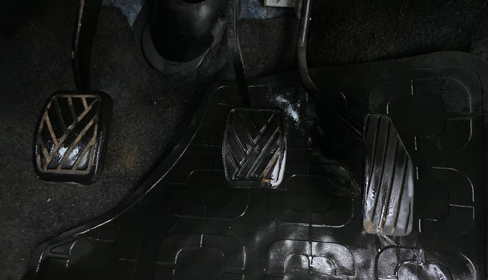 2015 Maruti Wagon R 1.0 VXI, Petrol, Manual, 53,124 km, Pedals