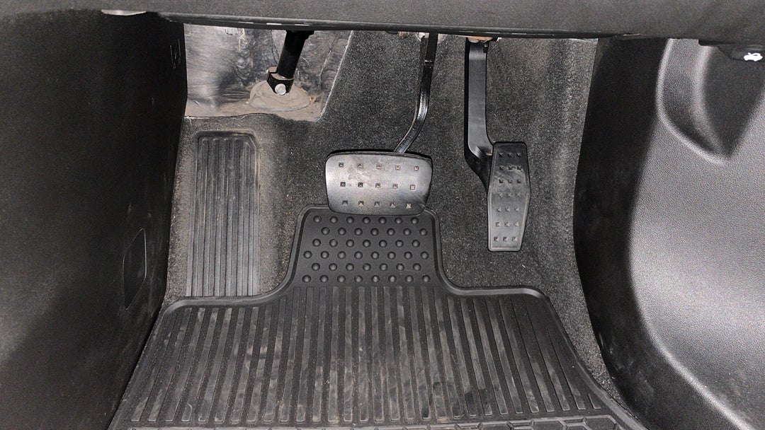 2019 Holden Acadia Ltz (awd), Automatic, 72091 km, Pedals and Footmat