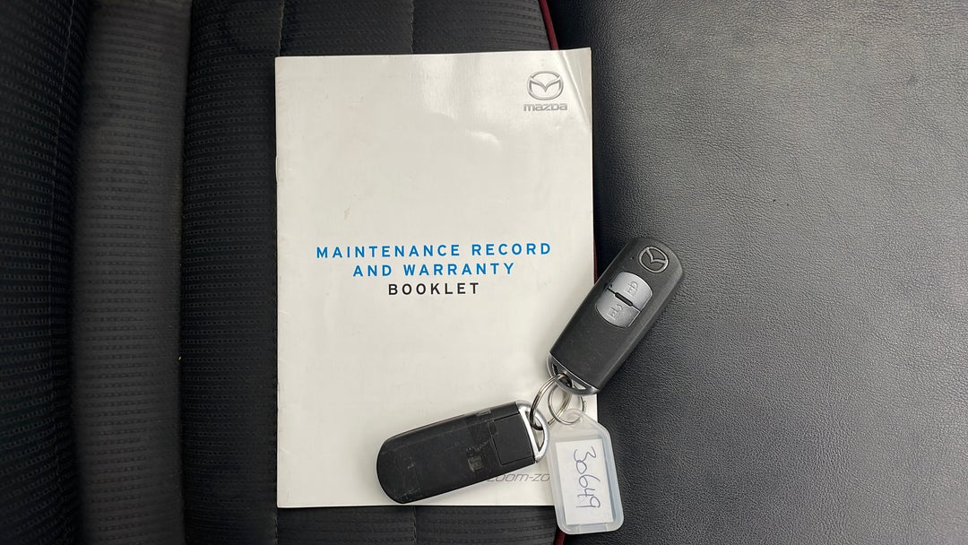 2017 Mazda CX-3 S Touring (fwd), Automatic, 91597 km, Key Close-up