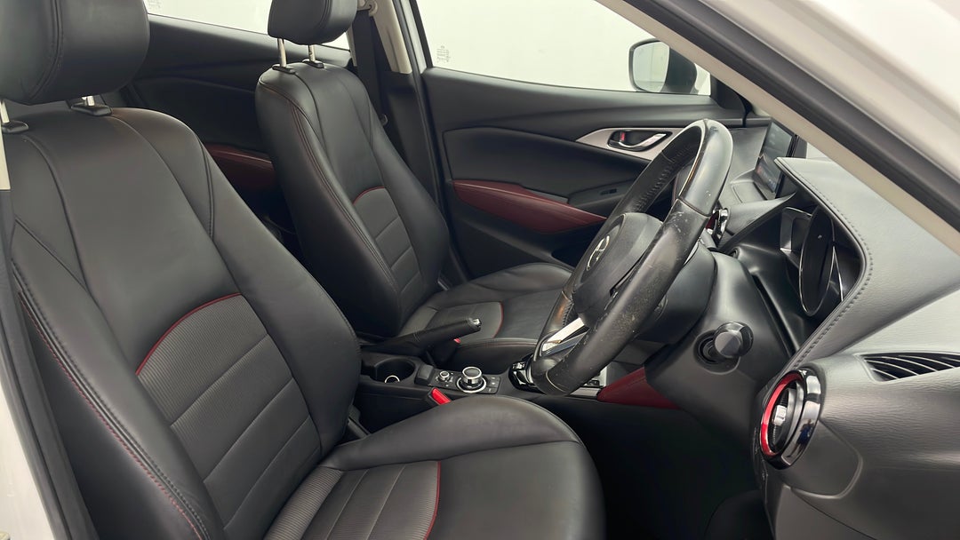 2017 Mazda CX-3 S Touring (fwd), Automatic, 91597 km, Right Side Front Door Cabin View