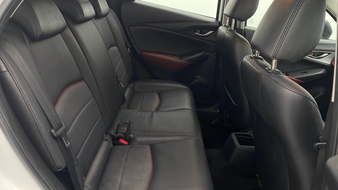 2017 Mazda CX-3 S Touring (fwd), Automatic, 91597 km, Right Side Rear Door Cabin View