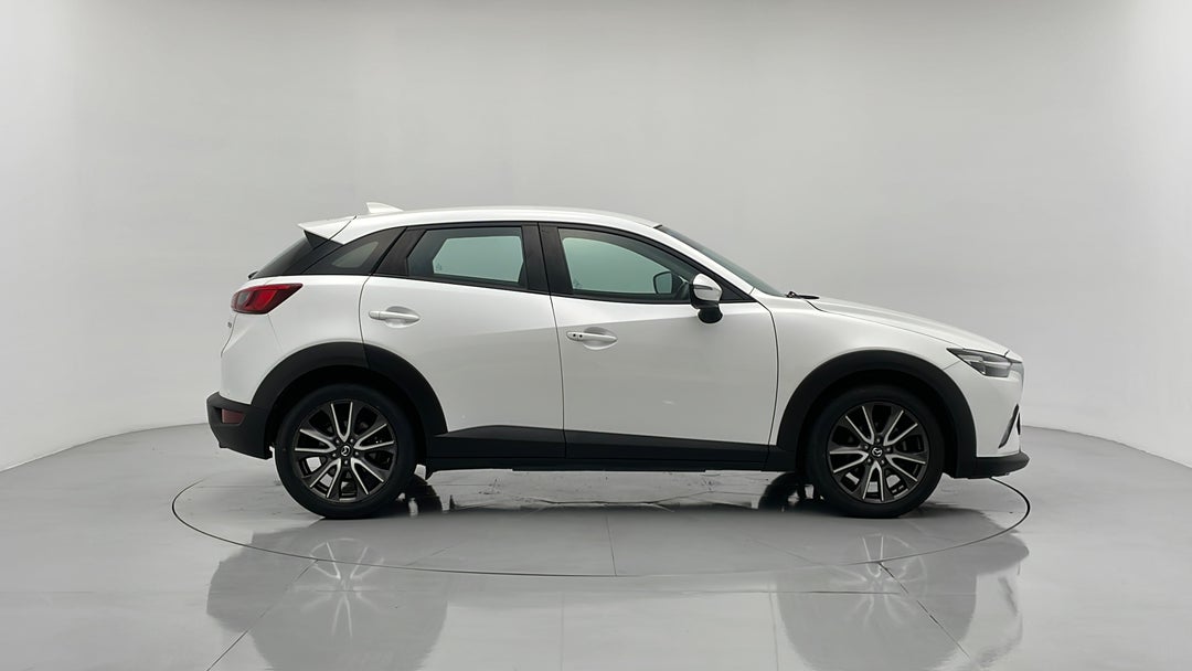 2017 Mazda CX-3 S Touring (fwd), Automatic, 91597 km, Right Side View