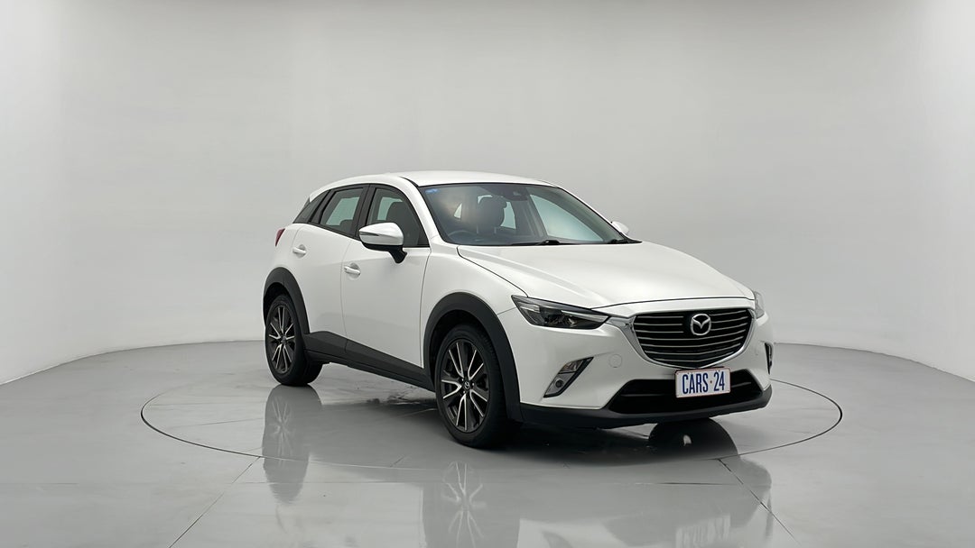 2017 Mazda CX-3 S Touring (fwd), Automatic, 91597 km, Right Front Diagonal (45- Degree) View