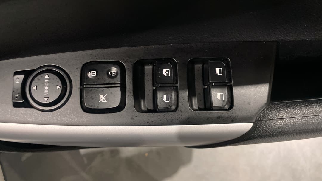 2023 Kia Picanto S (pe), Automatic, 23357 km, Drivers Side Door Panel Controls