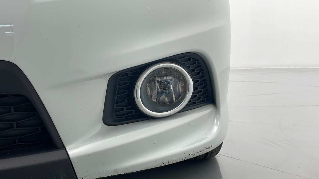 Bumper Front Scratch