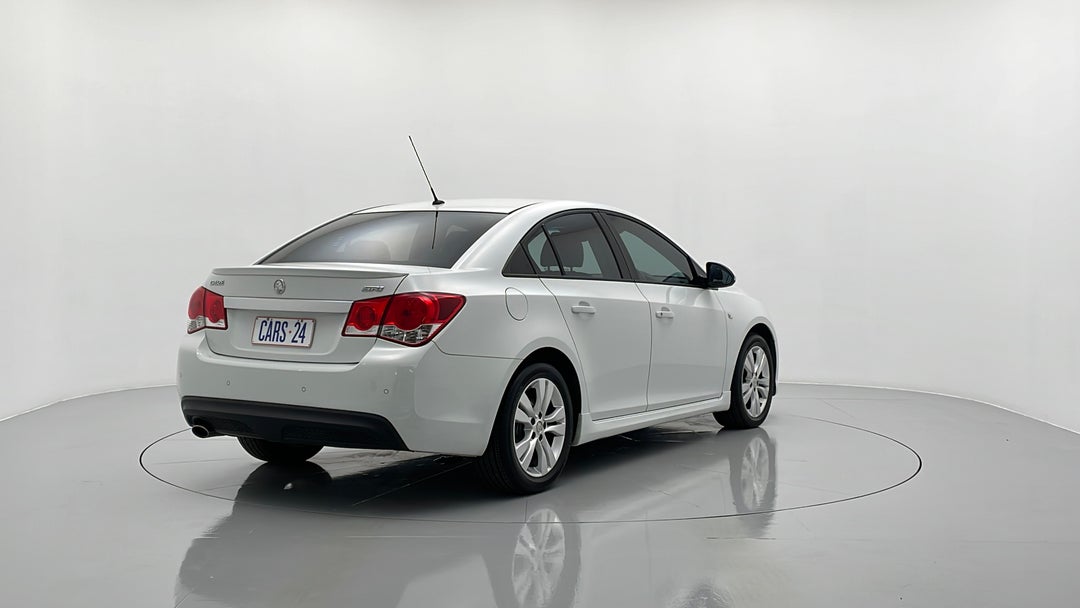 Right Back Diagonal (45- Degree) View