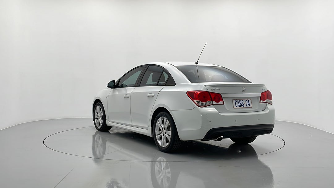 Left Back Diagonal (45- Degree) View