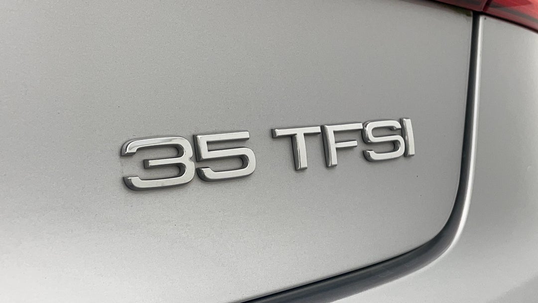 Badge (Boot Right Side)