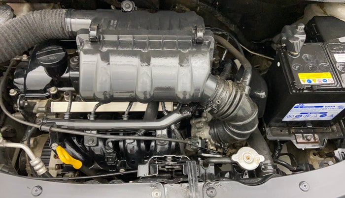 2010 Hyundai i10 SPORTZ 1.2, Petrol, Manual, 37,238 km, Engine Bonet View