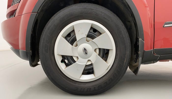 2015 Mahindra XUV500 W6, Diesel, Manual, 59,225 km, Left Front Wheel