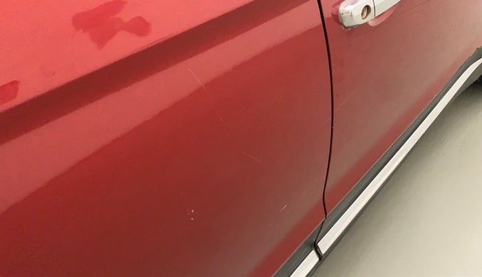2018 Hyundai Creta E PLUS 1.6 PETROL, Petrol, Manual, 28,872 km, Right rear door - Minor scratches