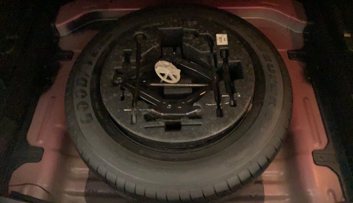 2018 Hyundai Creta E PLUS 1.6 PETROL, Petrol, Manual, 28,872 km, Spare Tyre