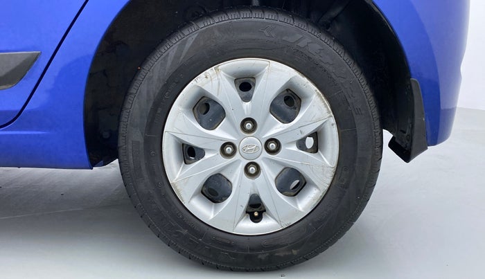 2016 Hyundai Elite i20 SPORTZ 1.2, Petrol, Manual, 84,338 km, Left Rear Wheel