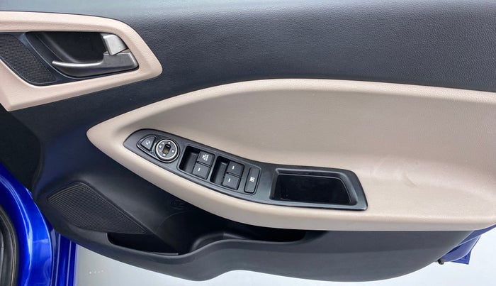 2016 Hyundai Elite i20 SPORTZ 1.2, Petrol, Manual, 84,338 km, Driver Side Door Panels Control