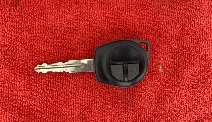 2012 Maruti Swift VDI, Diesel, Manual, 99,071 km, Lock system - Remote key not functional