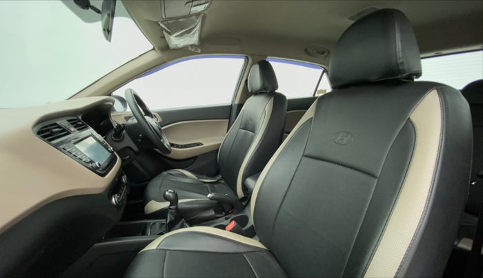 2017 Hyundai Elite i20 ASTA 1.2, Petrol, Manual, 52,610 km, Right Side Front Door Cabin