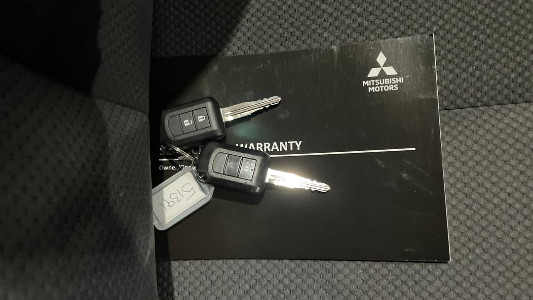 2021 Mitsubishi Triton Glx+ (4x4), Automatic, 65481 km, Key Close-up