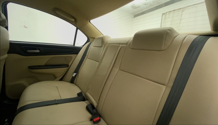 2022 Honda Amaze 1.2L I-VTEC VX, Petrol, Manual, 8,249 km, Right Side Rear Door Cabin