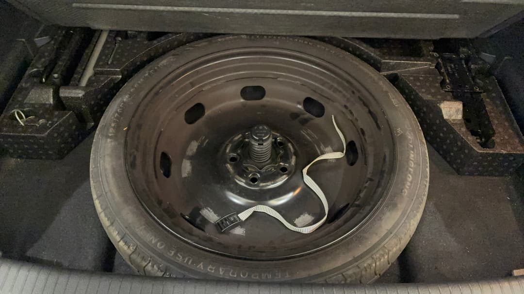 2018 Volkswagen Golf R, Automatic, 93330 km, Spare Wheel