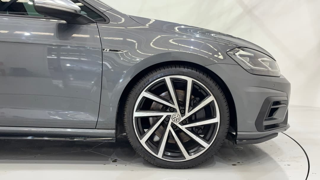 2018 Volkswagen Golf R, Automatic, 93330 km, Right Front Wheel
