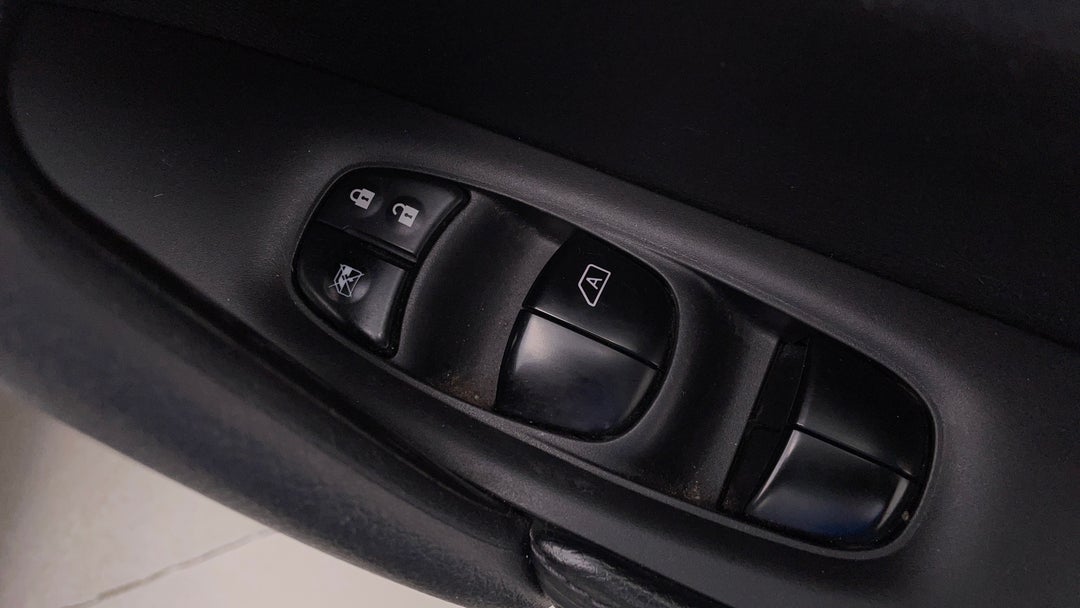 Drivers Side Door Panel Controls