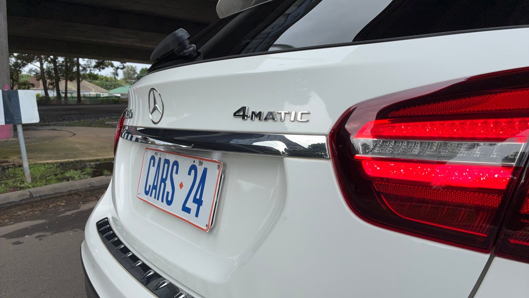 Badge (Boot Right Side)