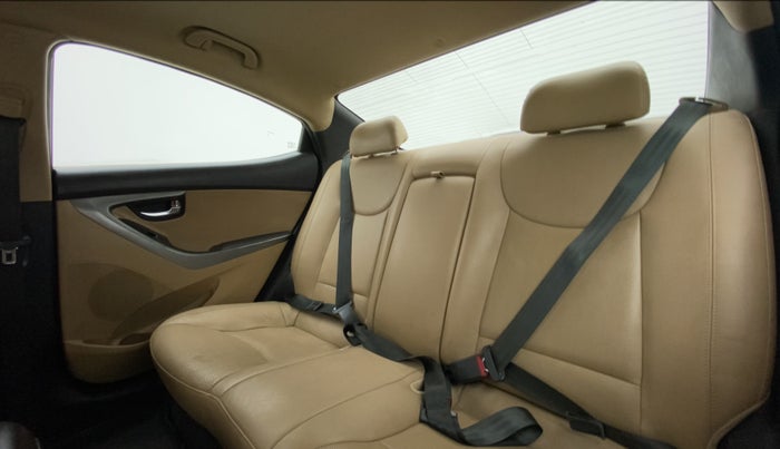 2015 Hyundai New Elantra 1.6 SX AT, Diesel, Automatic, 69,042 km, Right Side Rear Door Cabin