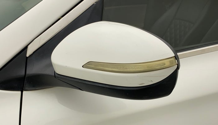 2017 Hyundai Elite i20 SPORTZ 1.2, Petrol, Manual, 64,237 km, Left rear-view mirror - Cover has minor damage
