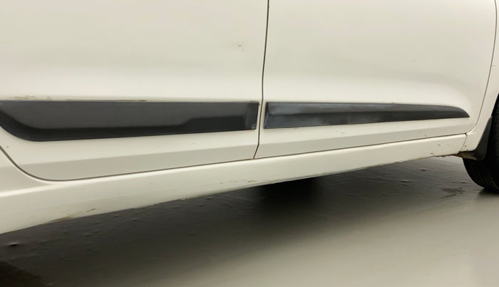 2017 Hyundai Elite i20 SPORTZ 1.2, Petrol, Manual, 64,237 km, Right running board - Slightly dented
