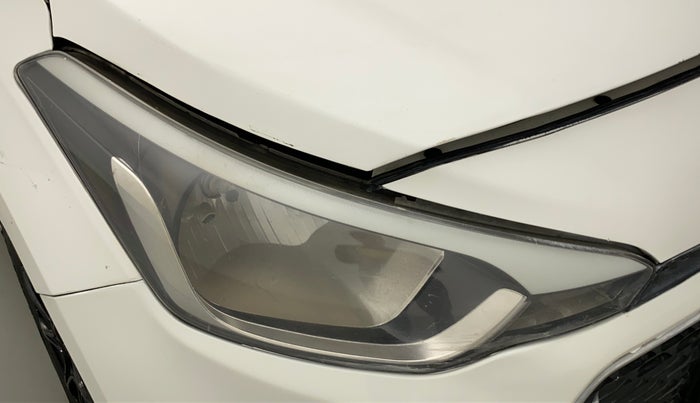 2017 Hyundai Elite i20 SPORTZ 1.2, Petrol, Manual, 64,237 km, Right headlight - Minor scratches