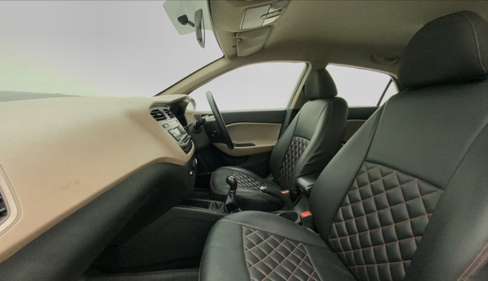 2017 Hyundai Elite i20 SPORTZ 1.2, Petrol, Manual, 64,129 km, Right Side Front Door Cabin